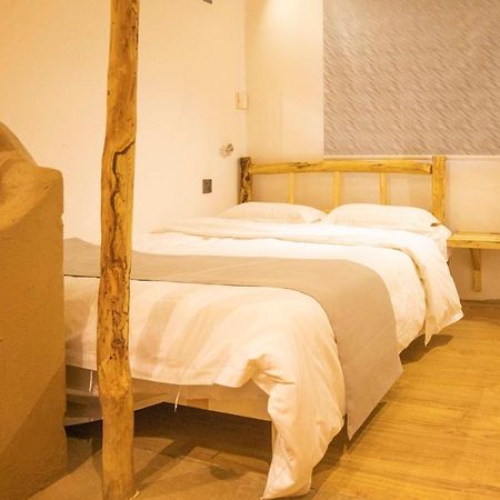 Right Here Hotel Dunhuang Extérieur photo